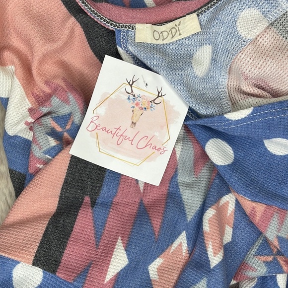 ODDY•Aztec Print Top - Picture 5 of 6
